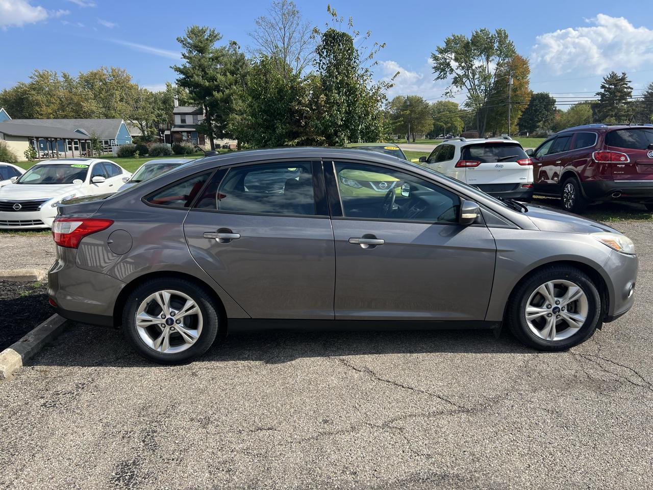 Ford Focus SE Sedan 2013