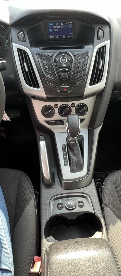 Ford Focus SE Sedan 2013