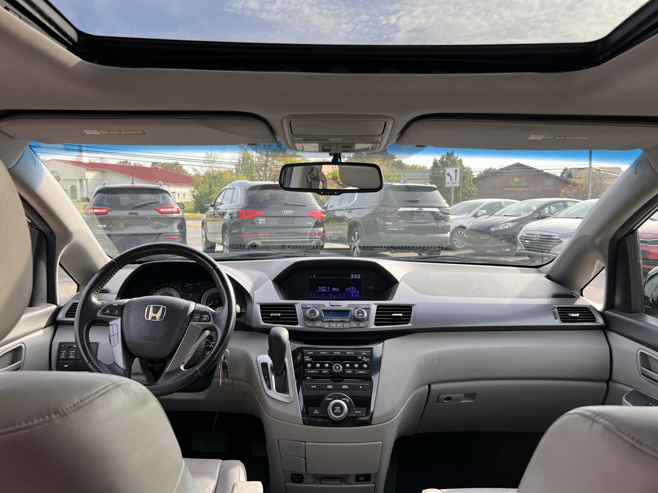 Honda Odyssey EX w/ Leather DVD 2012