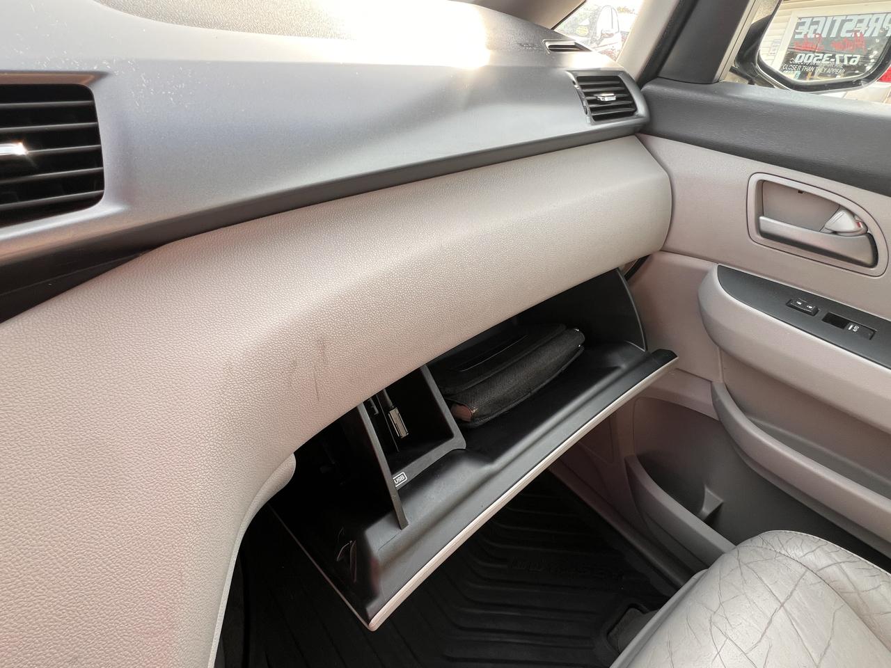 Honda Odyssey EX w/ Leather DVD 2012