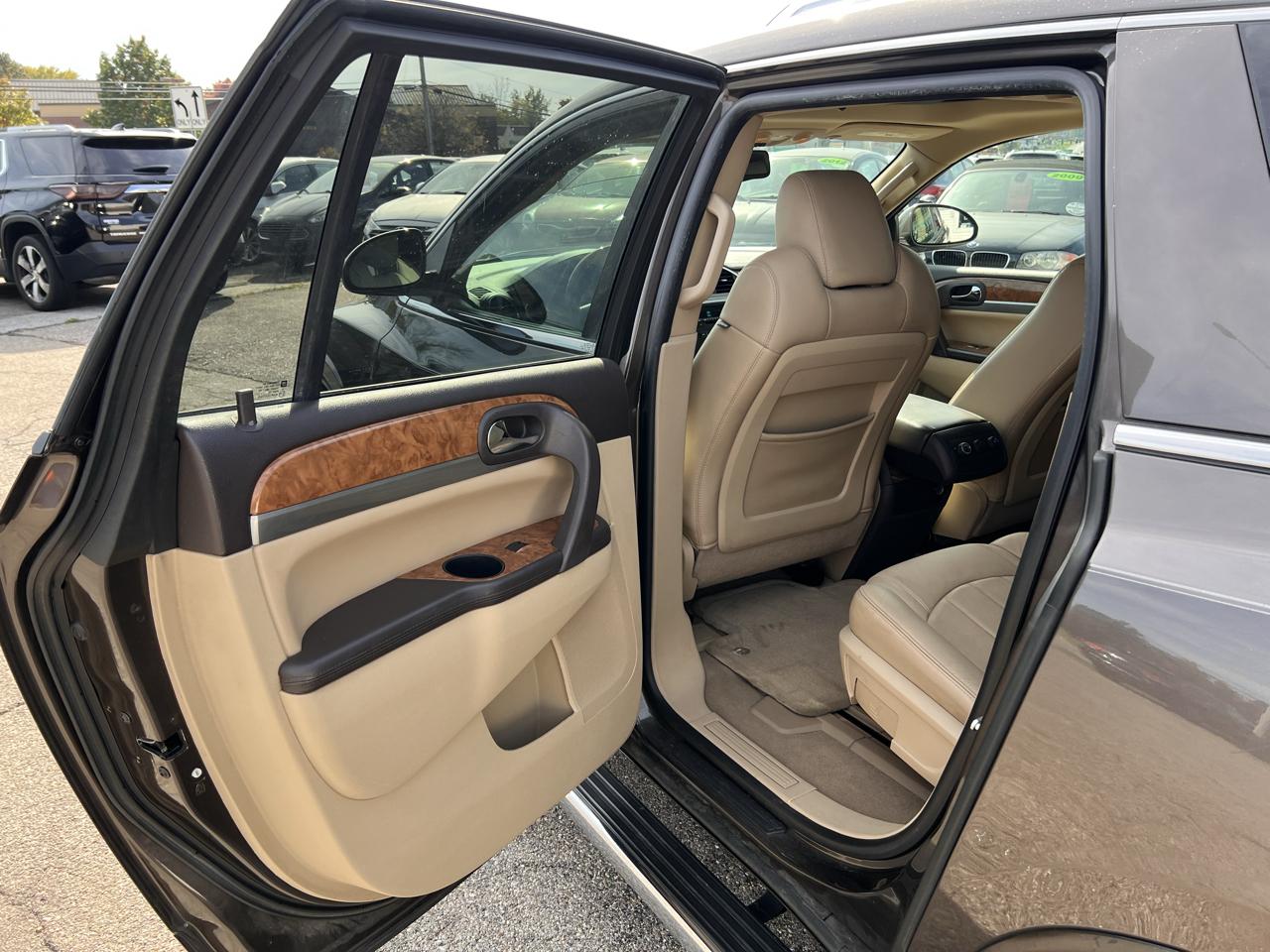 Buick Enclave Leather FWD 2012