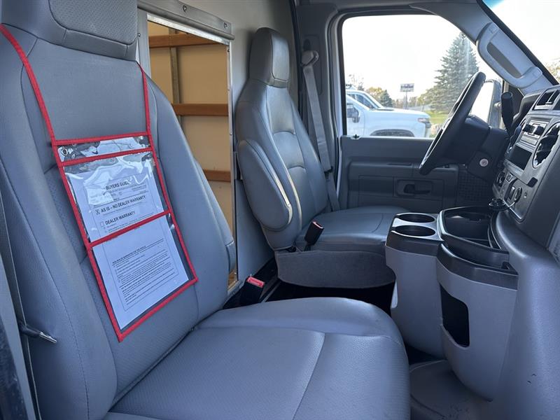 Ford E-Series Cutaway  2021