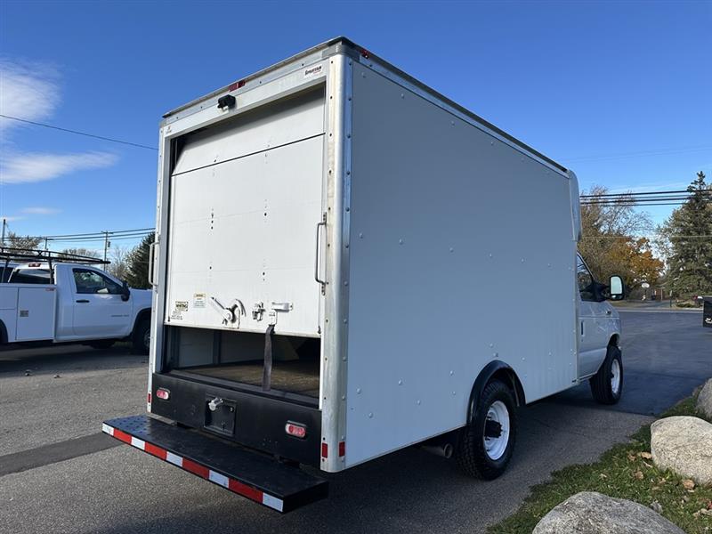 Ford E-Series Cutaway  2021