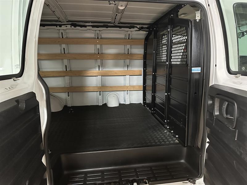 GMC Savana Cargo Van  2018
