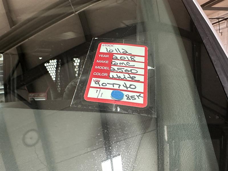 GMC Savana Cargo Van  2018