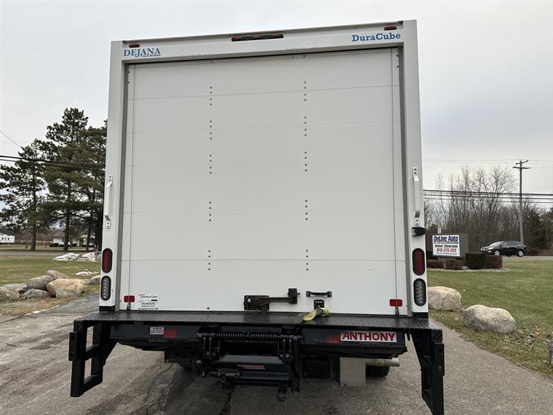 Ford E-Series Cutaway  2021