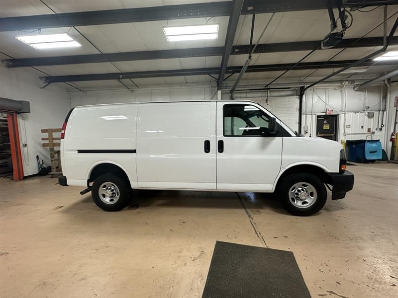 Chevrolet Express Cargo Van  2018