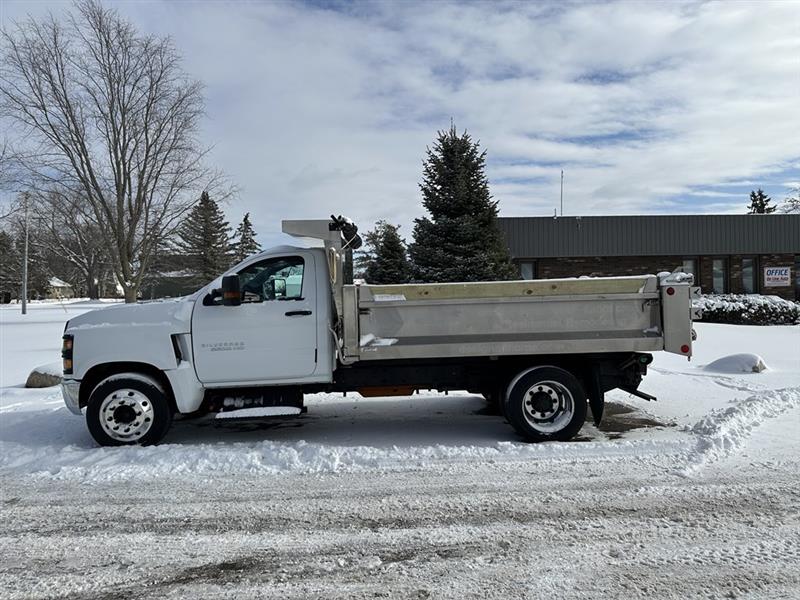 Chevrolet Silverado MD  2021