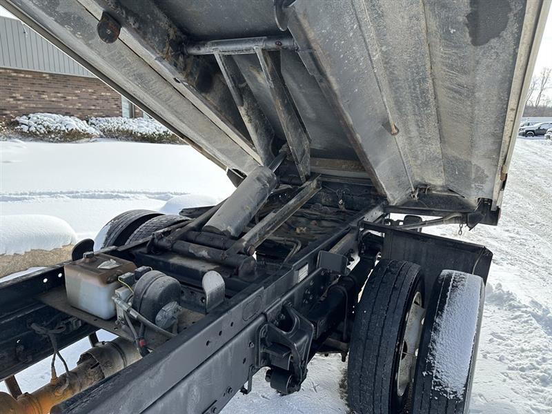 Chevrolet Silverado MD  2021