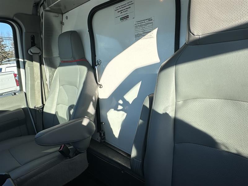 Ford E-Series Cutaway  2022