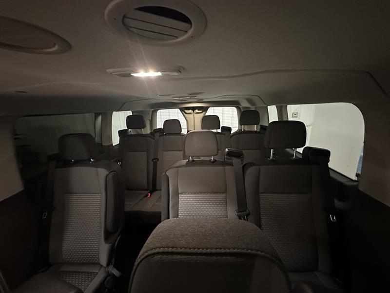 Ford Transit Passenger Wagon  2023