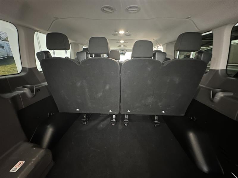 Ford Transit Passenger Wagon  2023