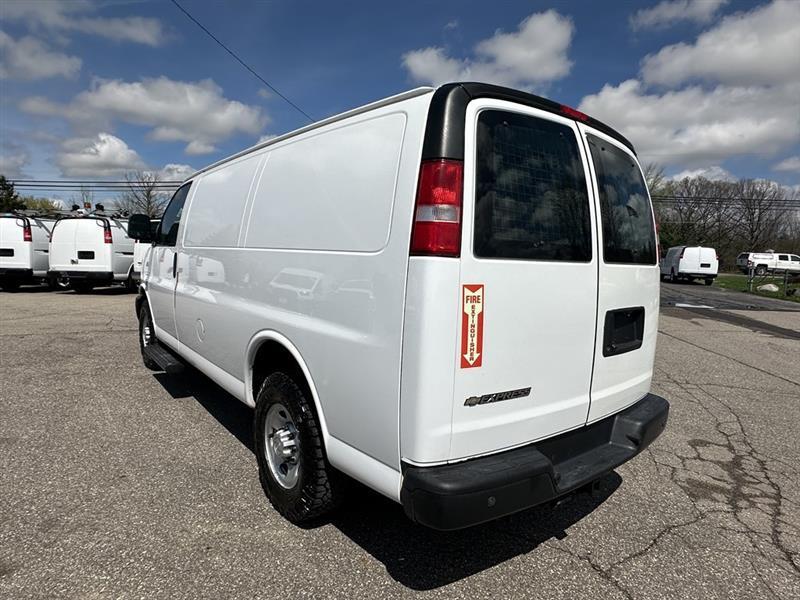 Chevrolet Express Cargo Van  2017