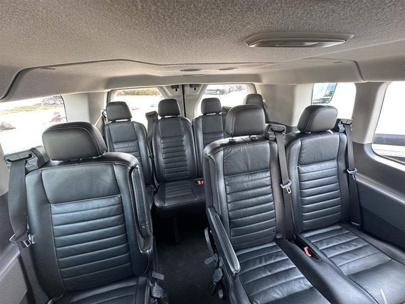 Ford Transit Passenger Wagon  2023