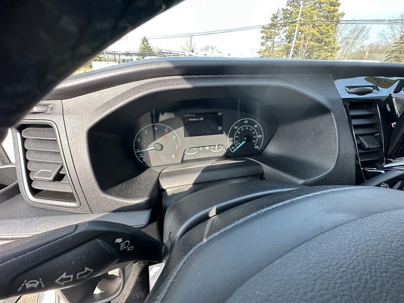 Ford Transit Passenger Wagon  2023