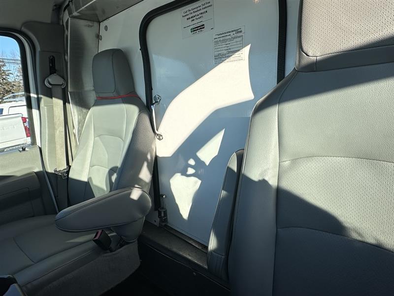 Ford Econoline  2024