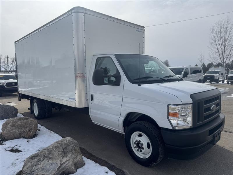 Ford Econoline  2024