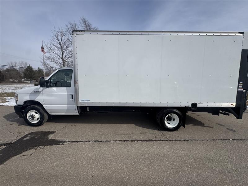 Ford Econoline  2024