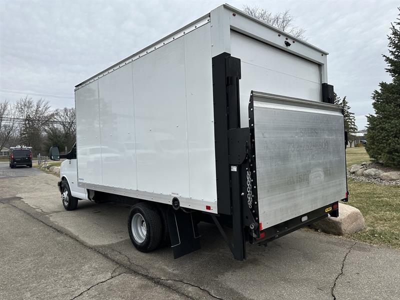 Chevrolet Express  2022