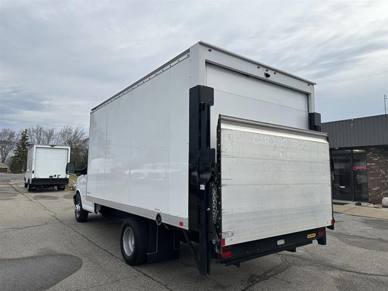 Chevrolet Express  2022