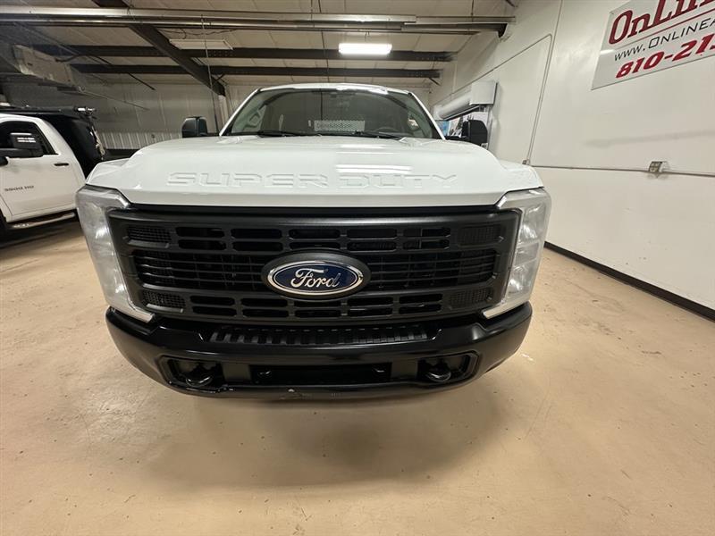 Ford F-350 SD  2024