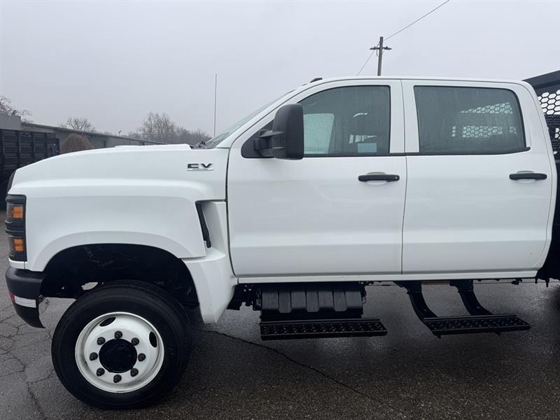 International CV 515  2022