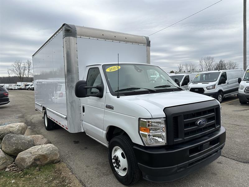 Ford Econoline  2023
