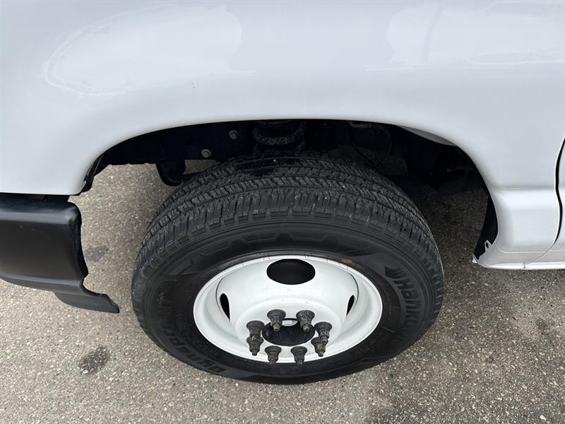 Ford Econoline  2023