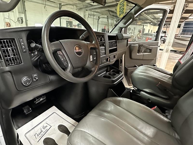 GMC Savana  2020