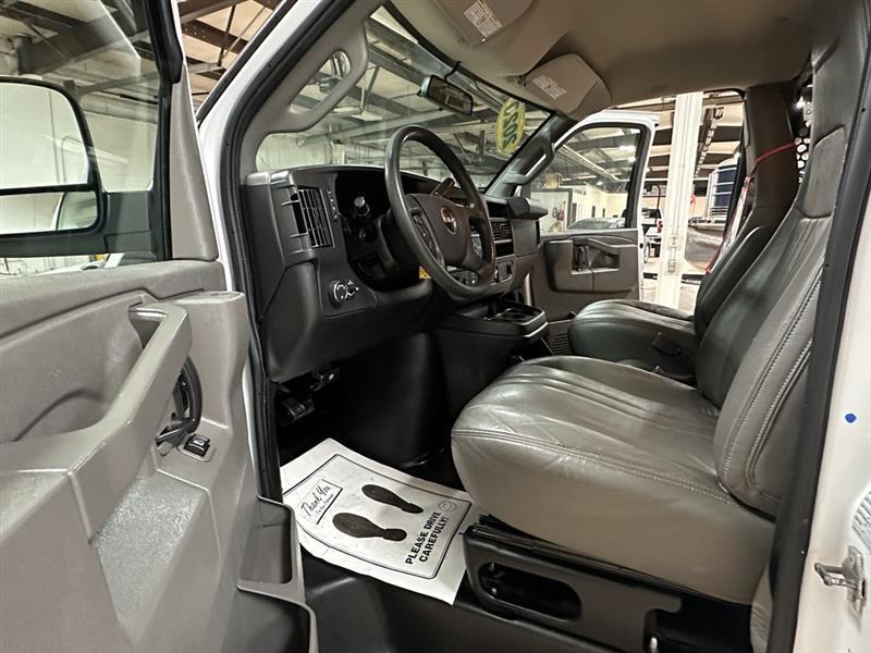 GMC Savana  2020