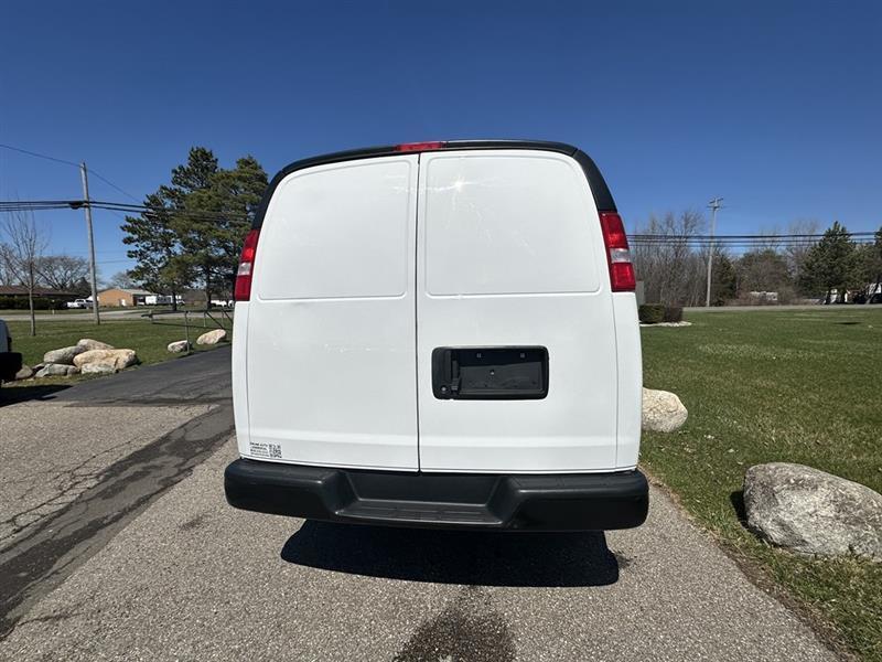GMC Savana  2020