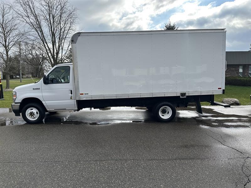 Ford Econoline  2023