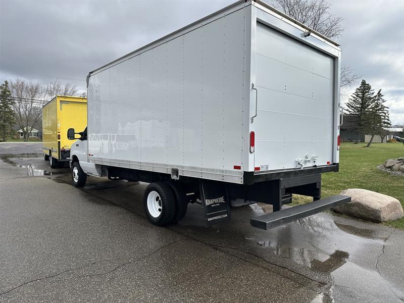 Ford Econoline  2023