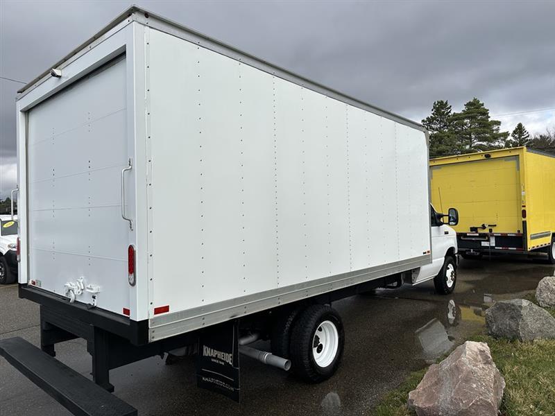 Ford Econoline  2023