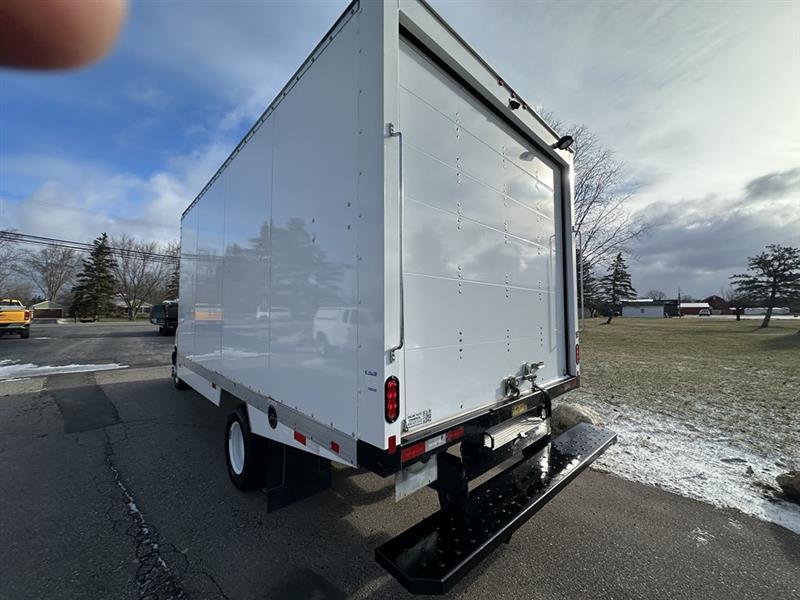 Chevrolet Express  2024