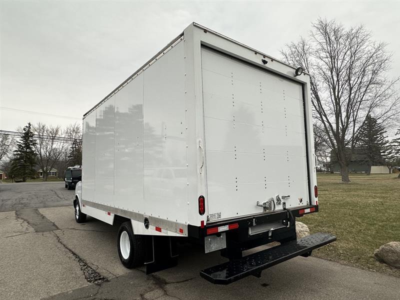 Chevrolet Express  2024