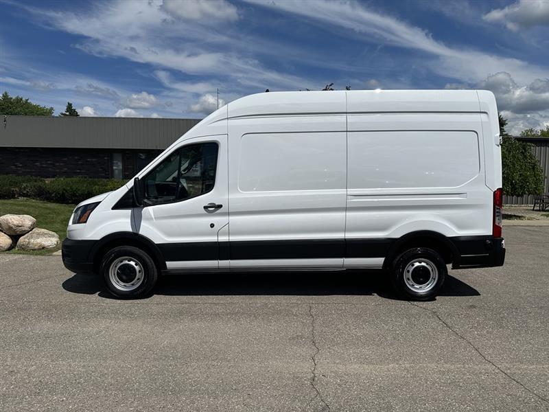 Ford Transit  2024
