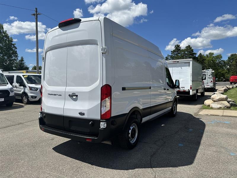 Ford Transit  2024