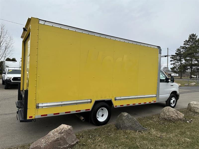 Ford Econoline  2022