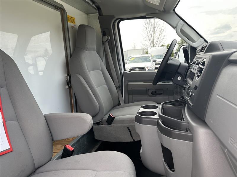 Ford Econoline  2024