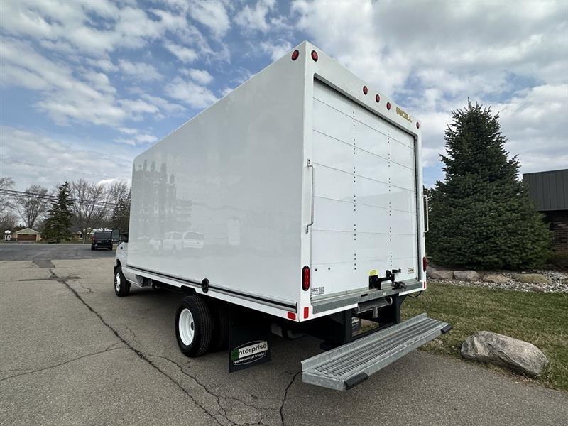 Ford Econoline  2024