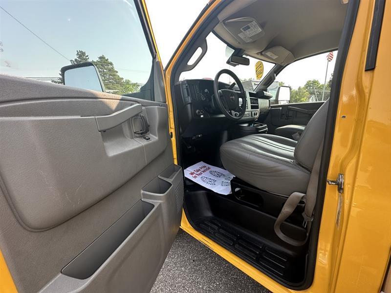 GMC Savana  2021
