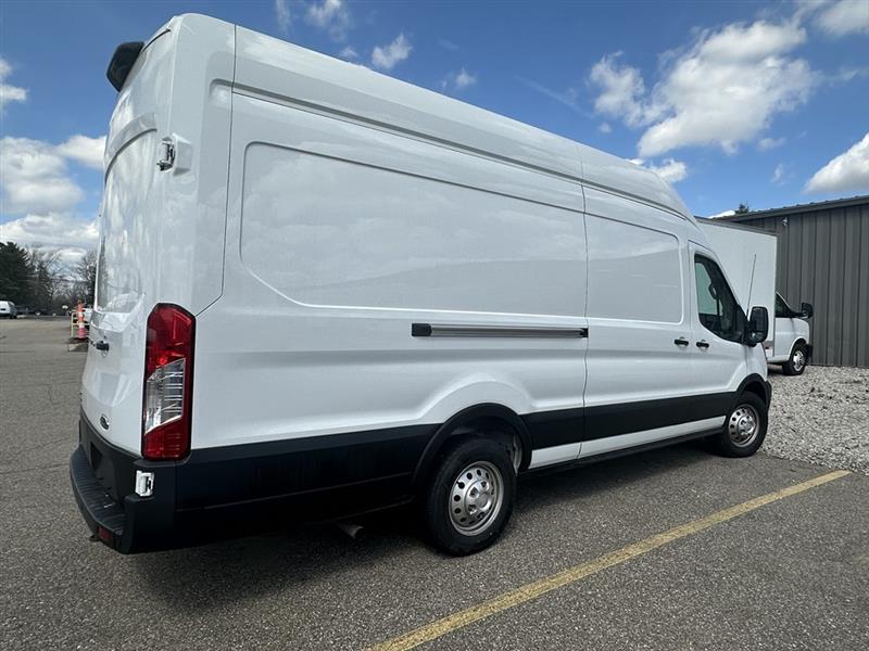 Ford Transit  2023