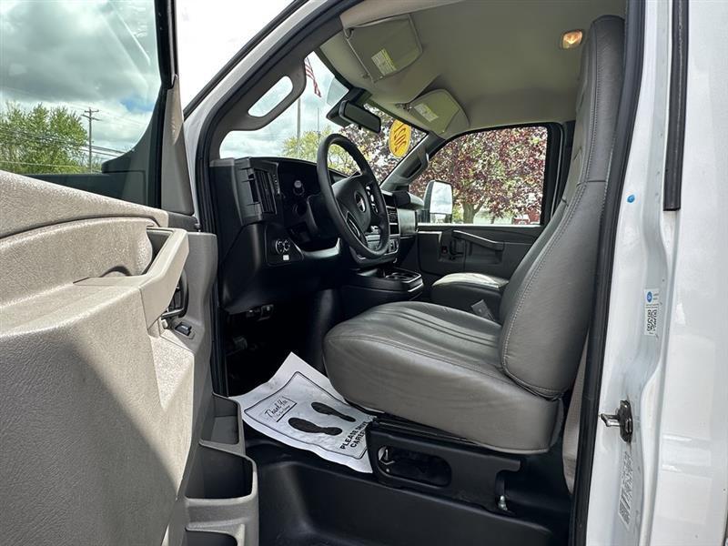 GMC Savana  2021