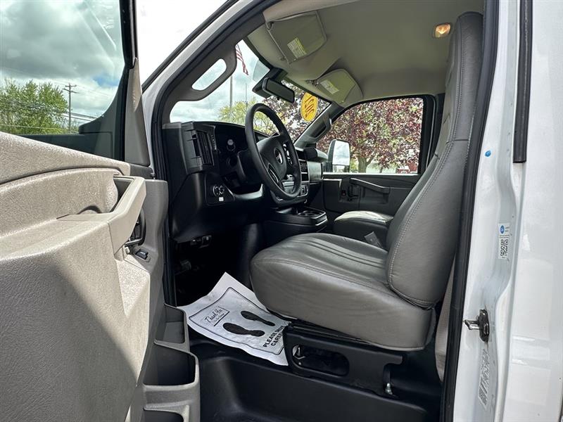 GMC Savana  2021