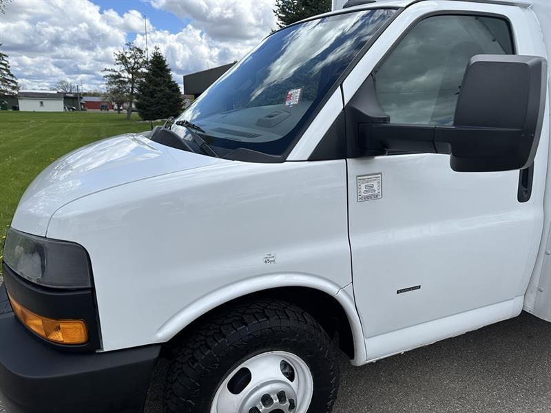 GMC Savana  2021