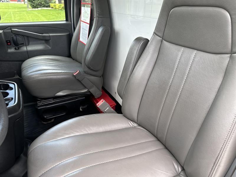 GMC Savana  2021