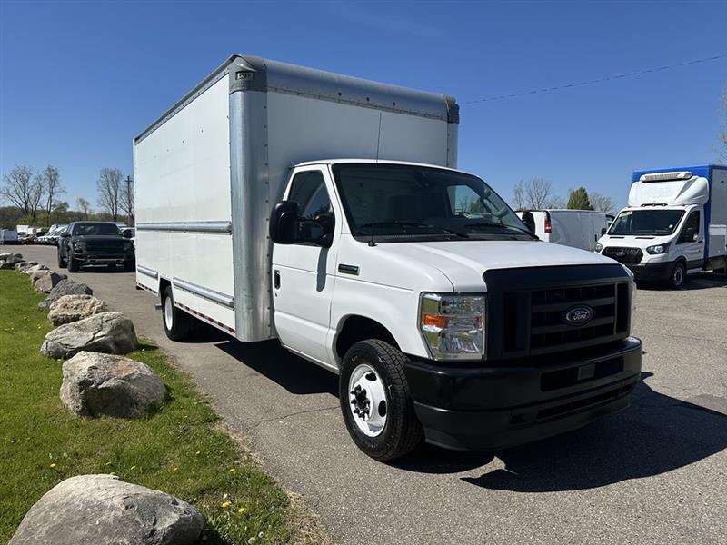 Ford Econoline  2022