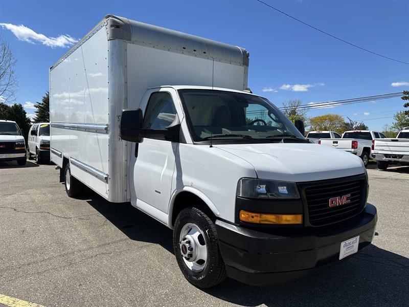 GMC Savana  2021