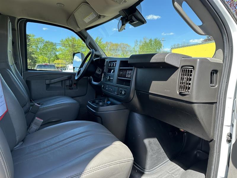 GMC Savana  2021